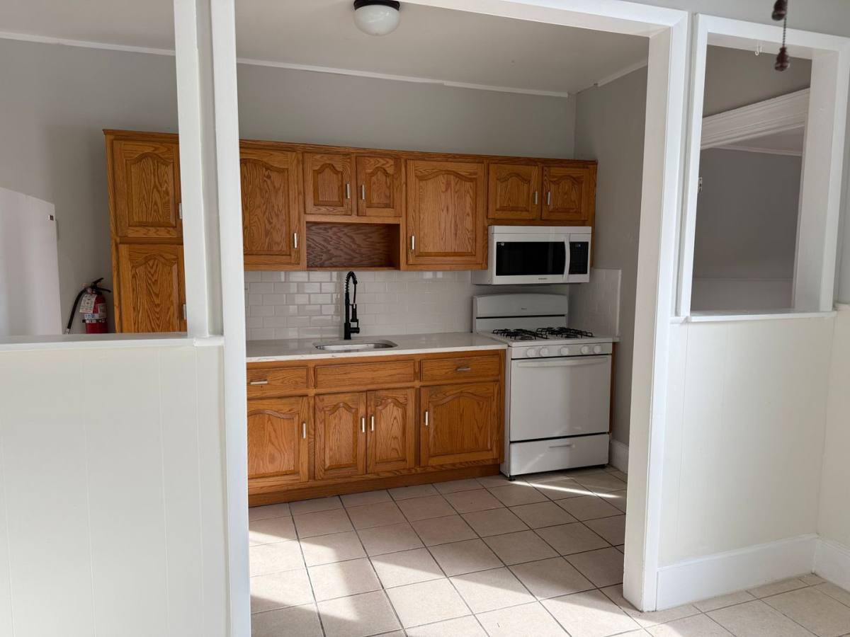 Apartment for rent at 96-98 Wallace St, Red Bank, NJ 07701