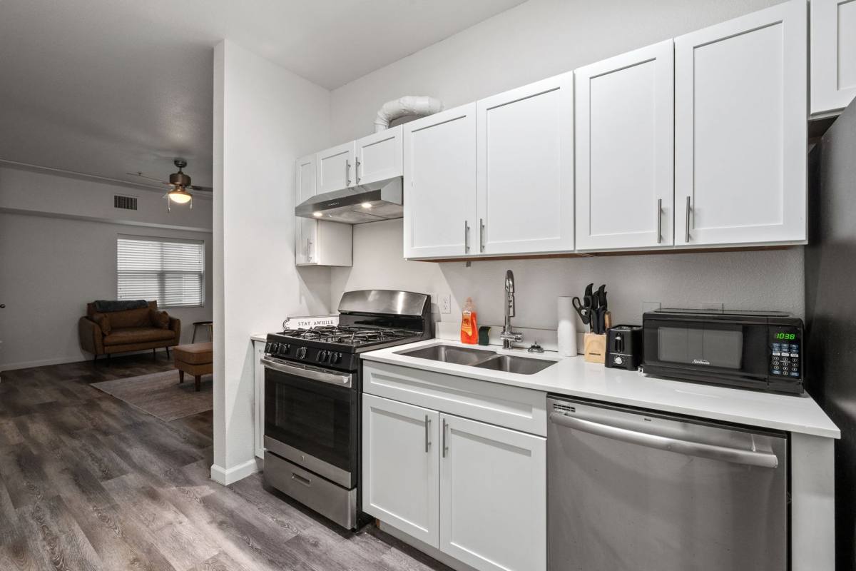 Apartment for rent at 911 W 22nd St, Austin, TX 78705
