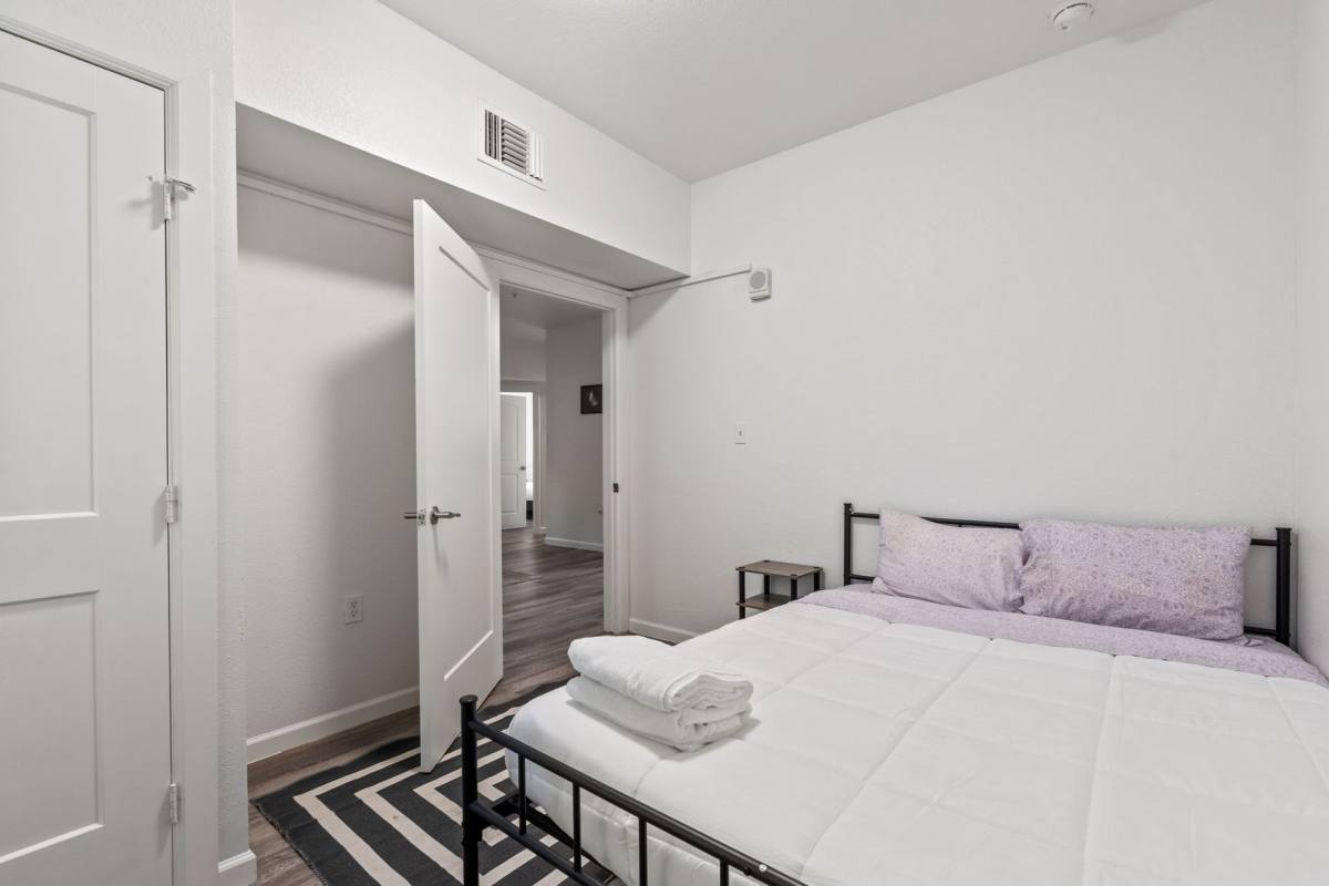 Apartment for rent at 911 W 22nd St, Austin, TX 78705