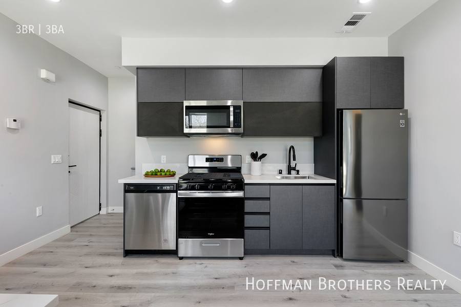Apartment for rent at 13621 N Fellows Ave #13617, Sylmar, CA 91342