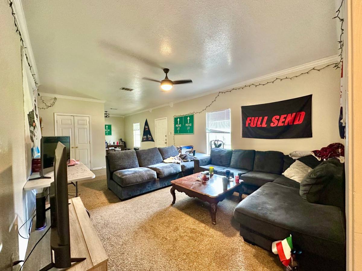 Apartment for rent at 1231 Wood Ave, Waco, TX 76706
