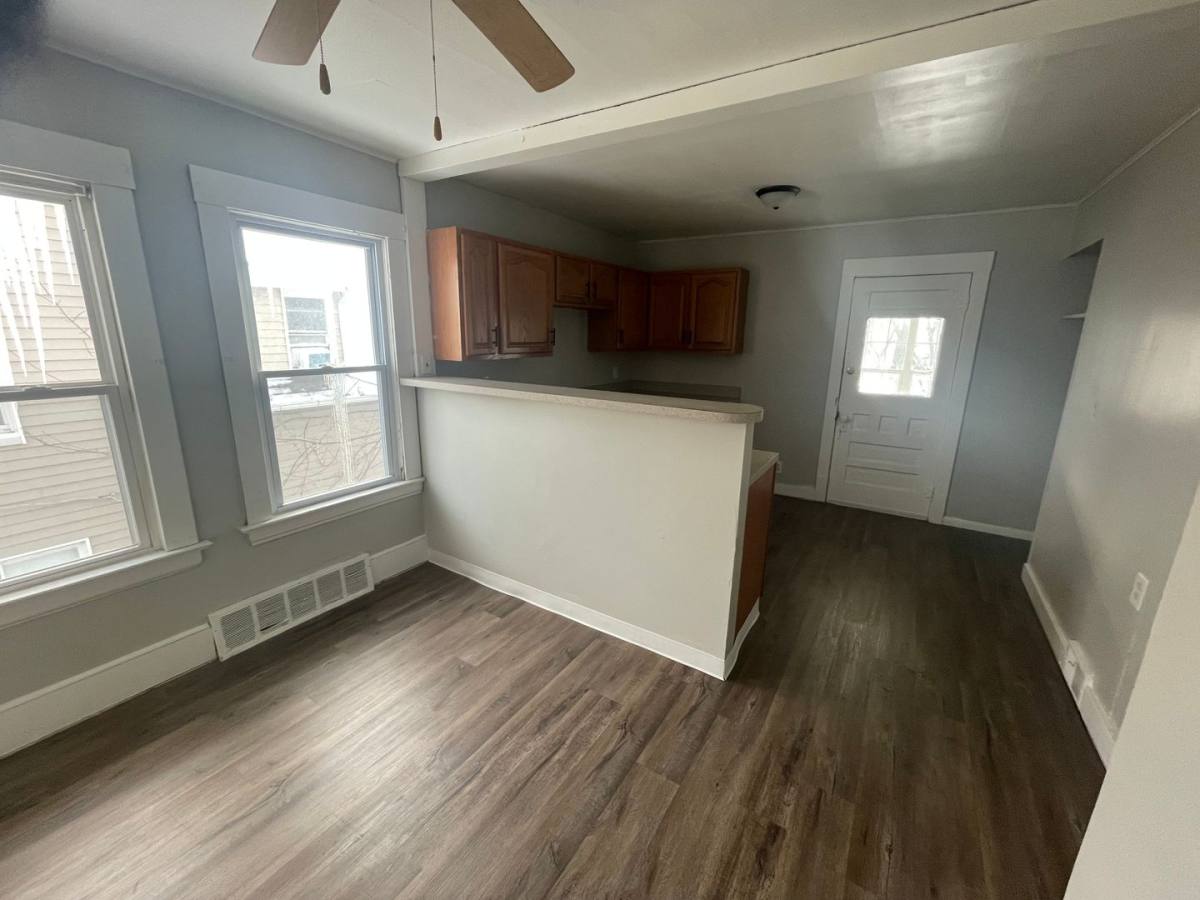Apartment for rent at 800 E 157th St, Cleveland, OH 44110