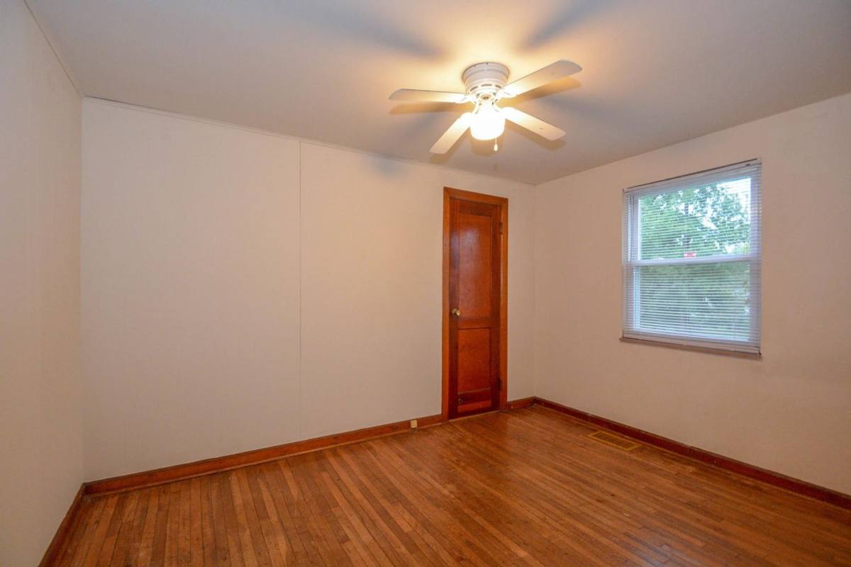 House for rent at 207 E 14th St, Bloomington, IN 47408