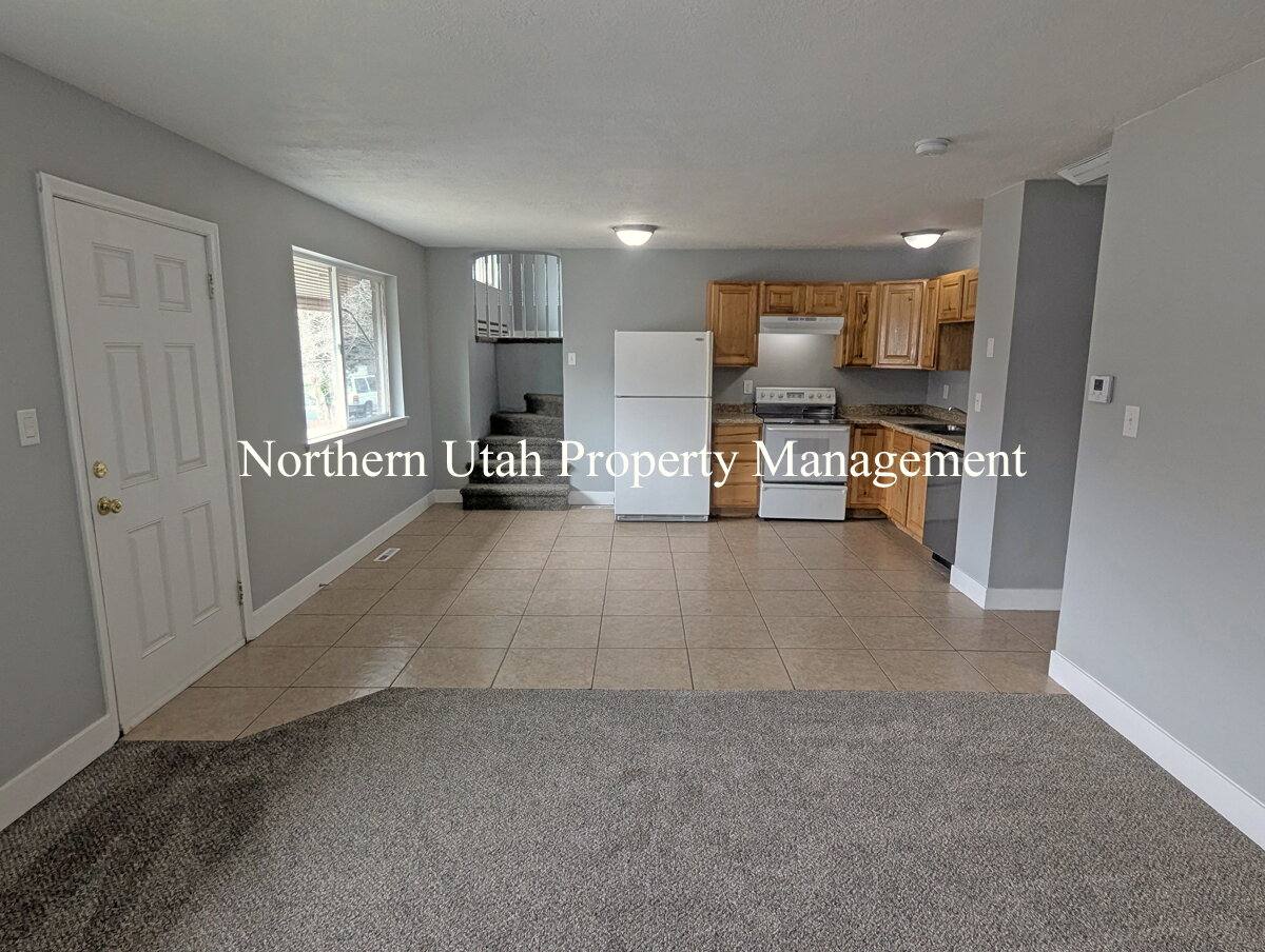 Townhouse for rent at 2056 Gramercy Ave, Ogden, UT 84401