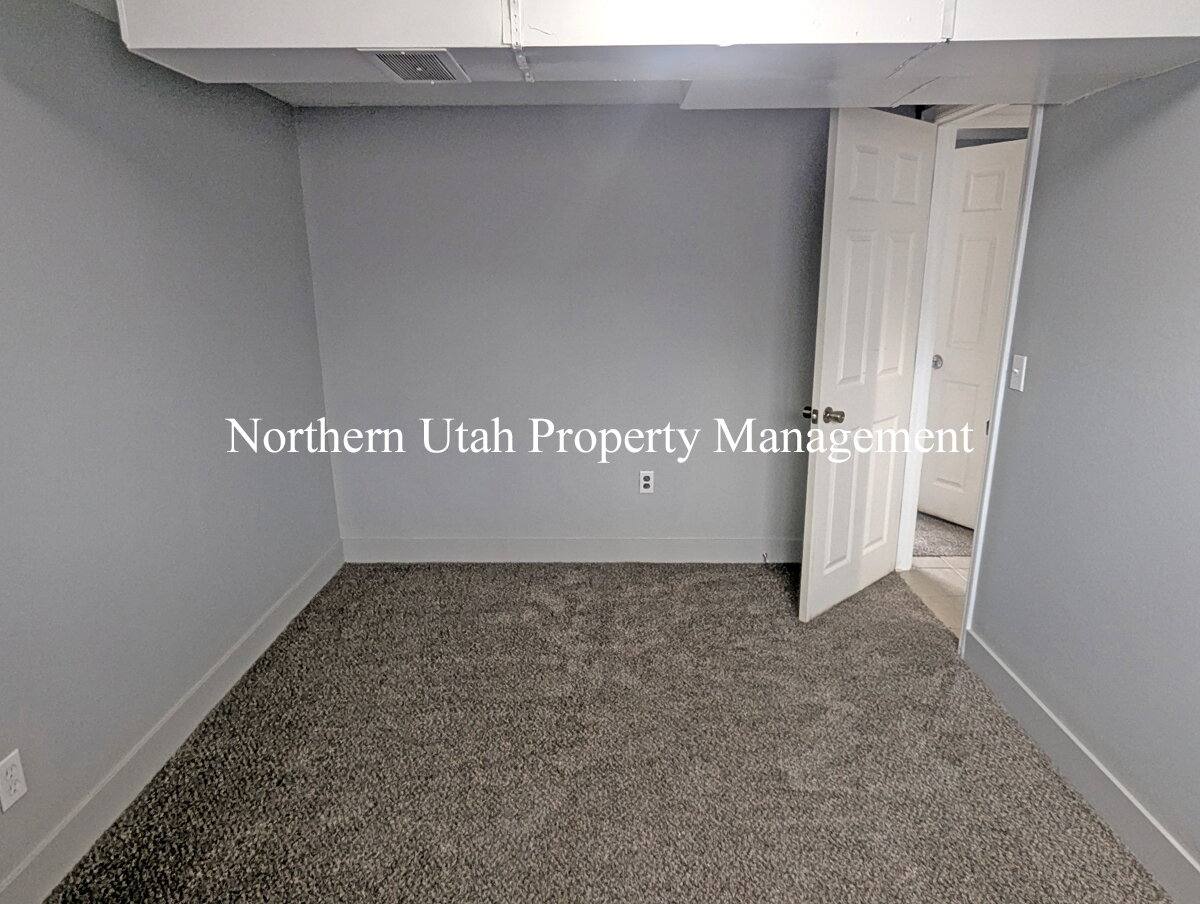 Townhouse for rent at 2056 Gramercy Ave, Ogden, UT 84401