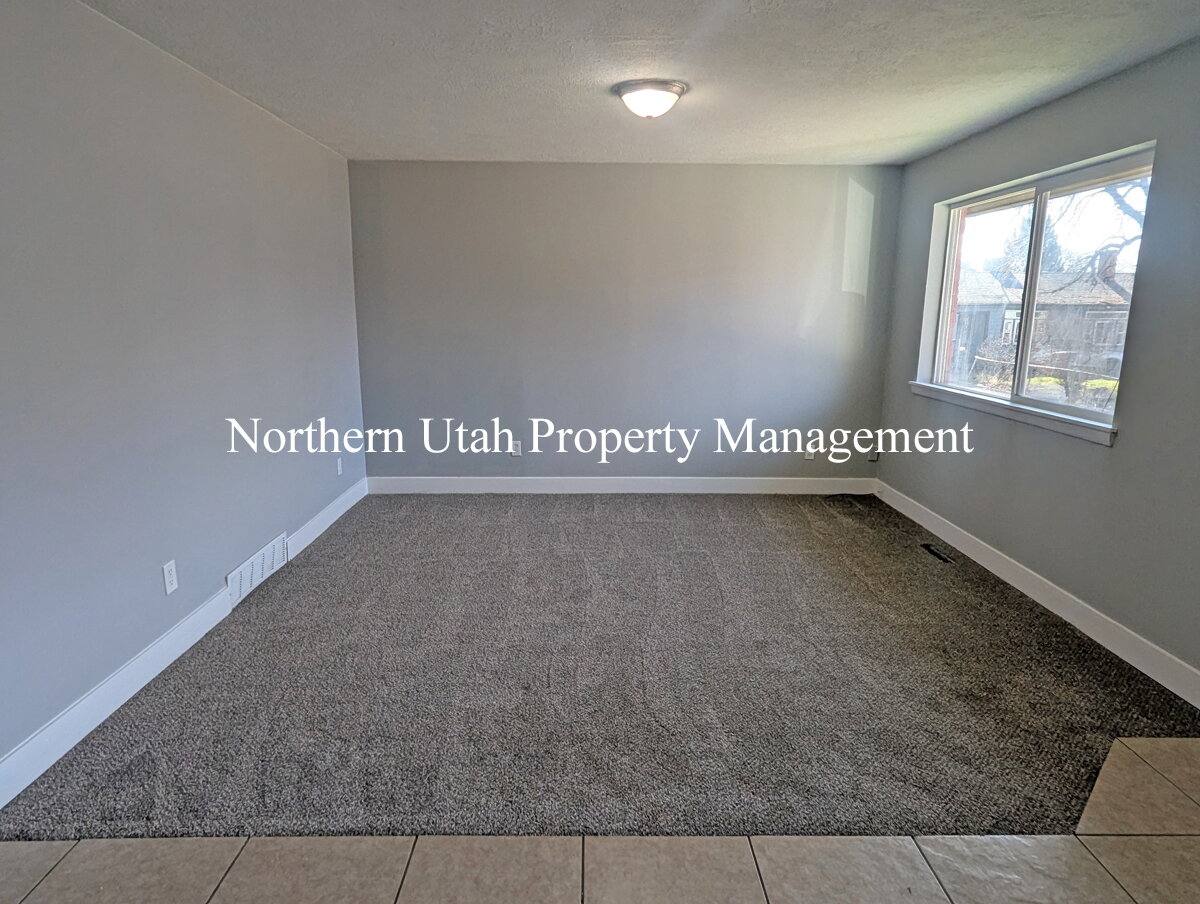 Townhouse for rent at 2056 Gramercy Ave, Ogden, UT 84401