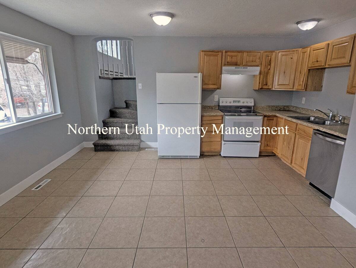 Townhouse for rent at 2056 Gramercy Ave, Ogden, UT 84401