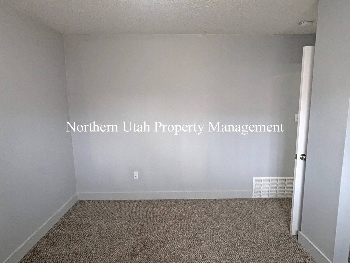 Townhouse for rent at 2056 Gramercy Ave, Ogden, UT 84401