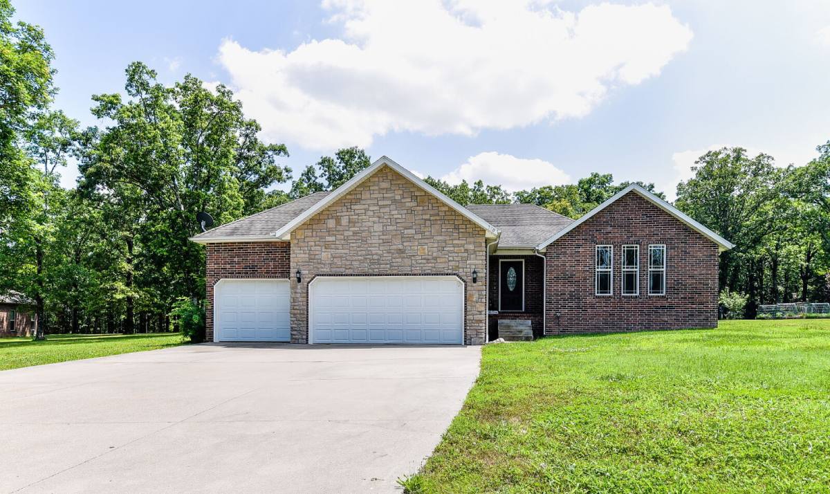 House for rent at 370 Southwoods Way, Branson, MO 65616
