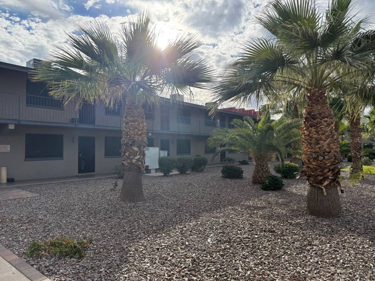 Apartment for rent at 809 E Vogel Ave, Phoenix, AZ 85020