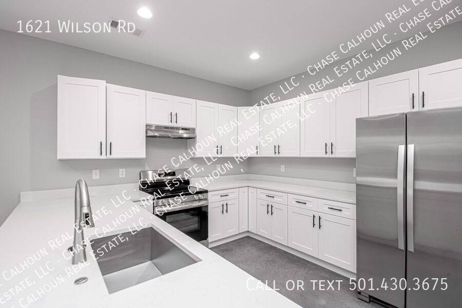 House for rent at 1621 Wilson Rd, Little Rock, AR 72205