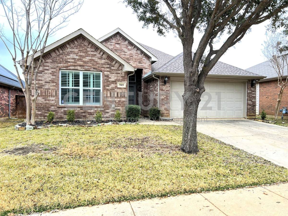 House for rent at 505 Maverick Dr, Lake Dallas, TX 75065