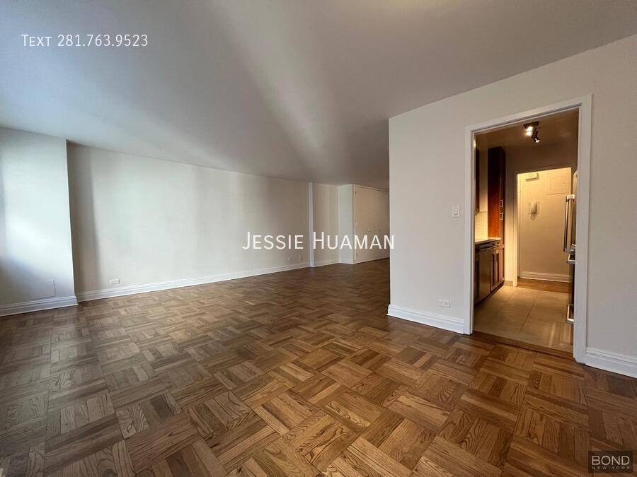 Condo for rent at 200 E 71st St, New York, NY 10021