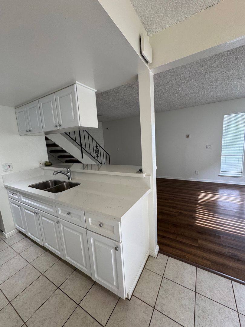 Townhouse for rent at 2631 Spinnaker Ave, Port Hueneme, CA 93041