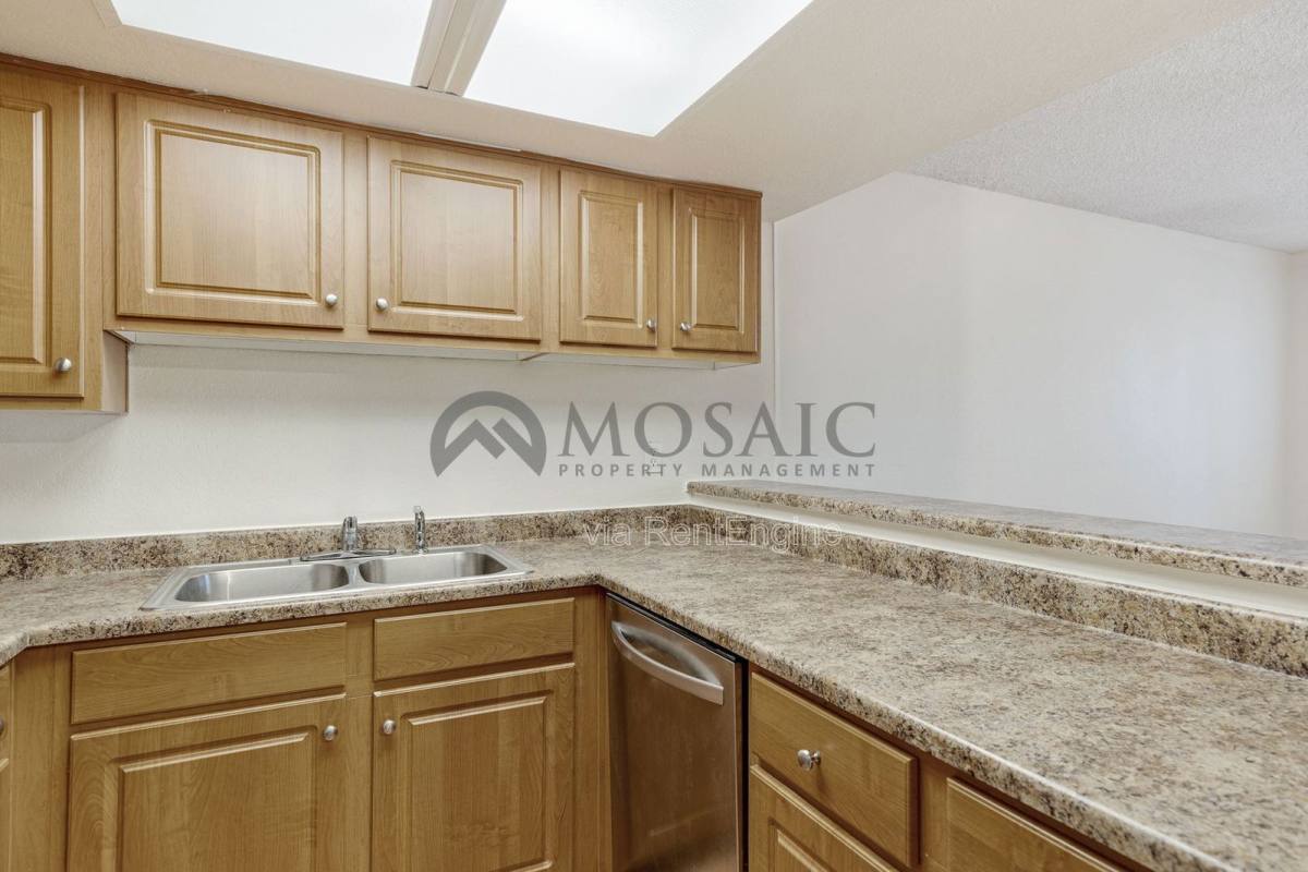 Condo for rent at 3810 N Maryvale Parkway #1050, Phoenix, AZ 85031