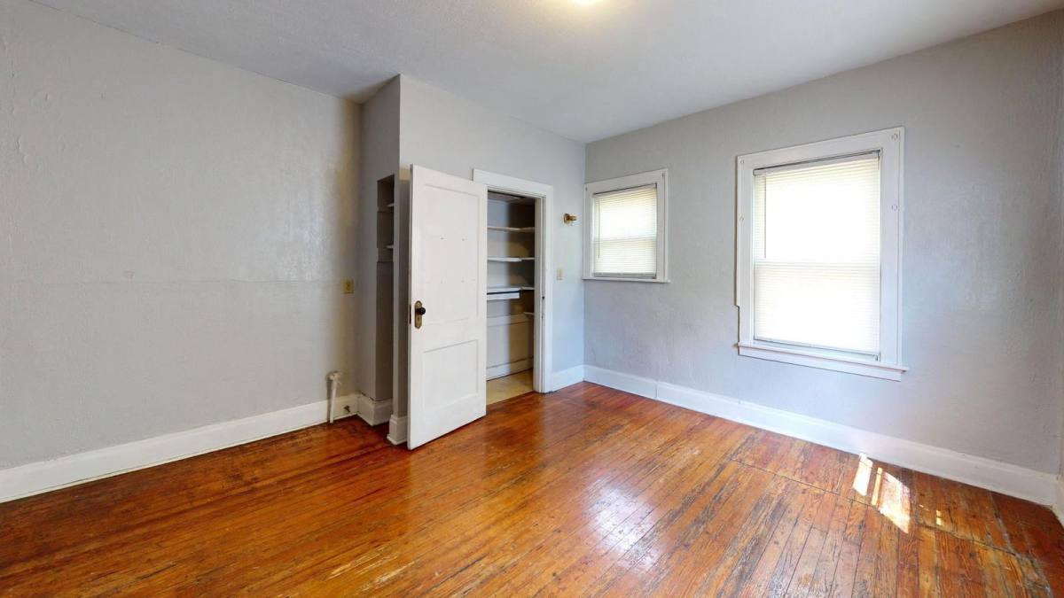 Apartment for rent at 2222 Flora St, Cincinnati, OH 45219