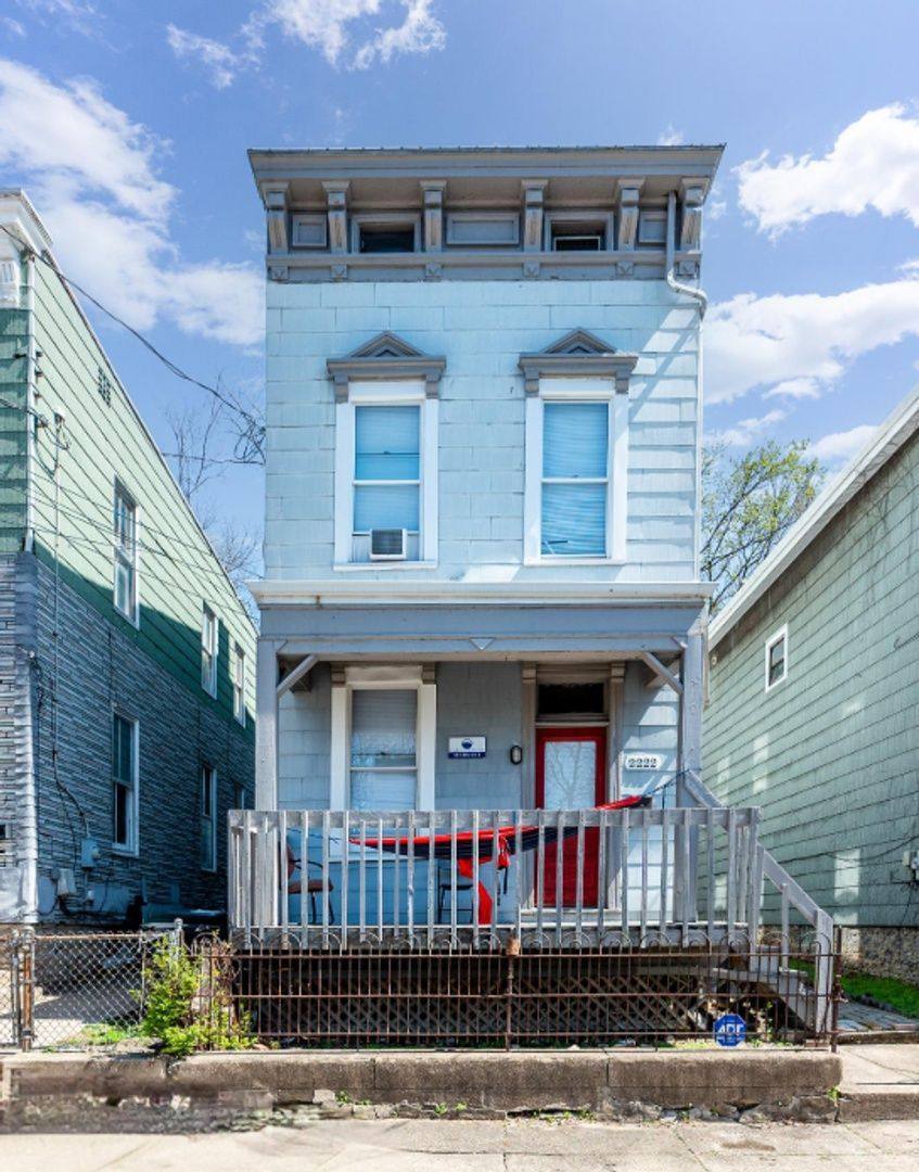 Apartment for rent at 2222 Flora St, Cincinnati, OH 45219