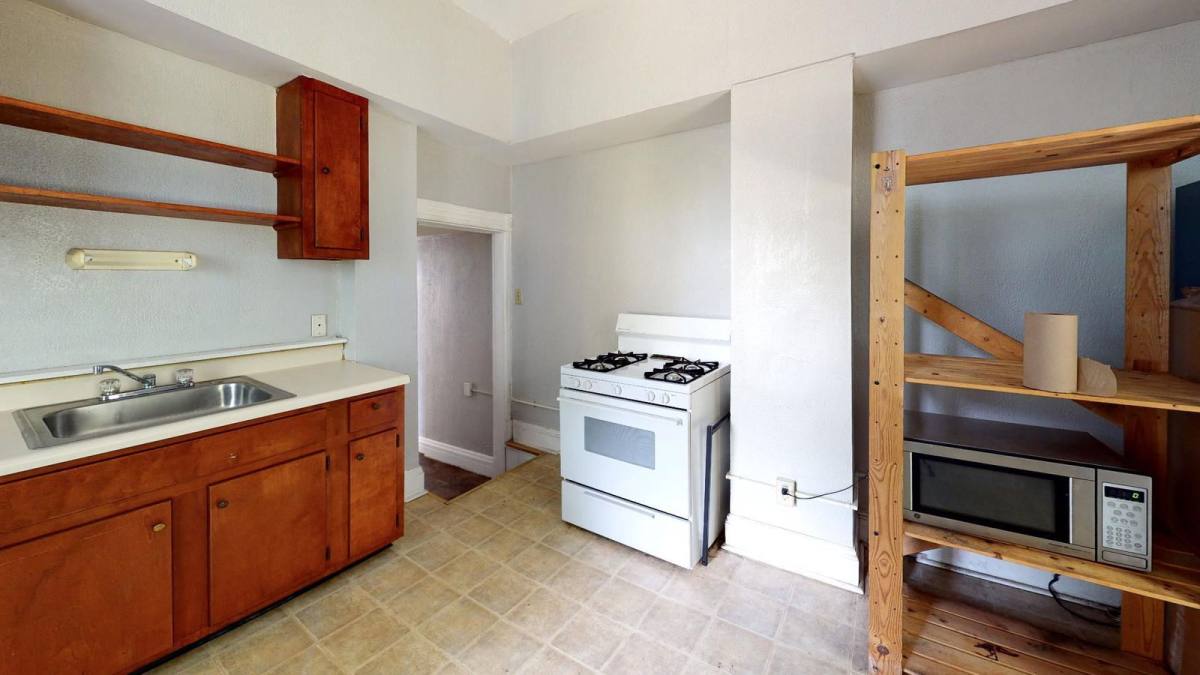 Apartment for rent at 2222 Flora St, Cincinnati, OH 45219
