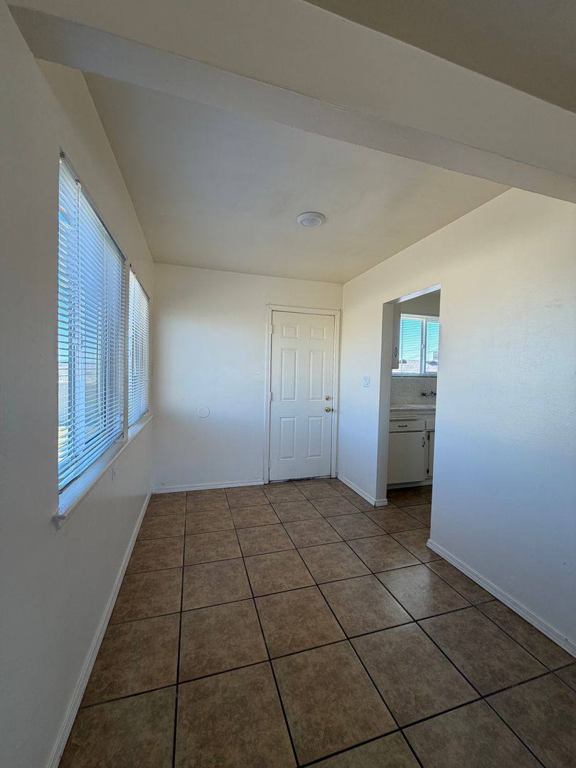 Apartment for rent at 900902 E Navajo St, Barstow, CA 92311