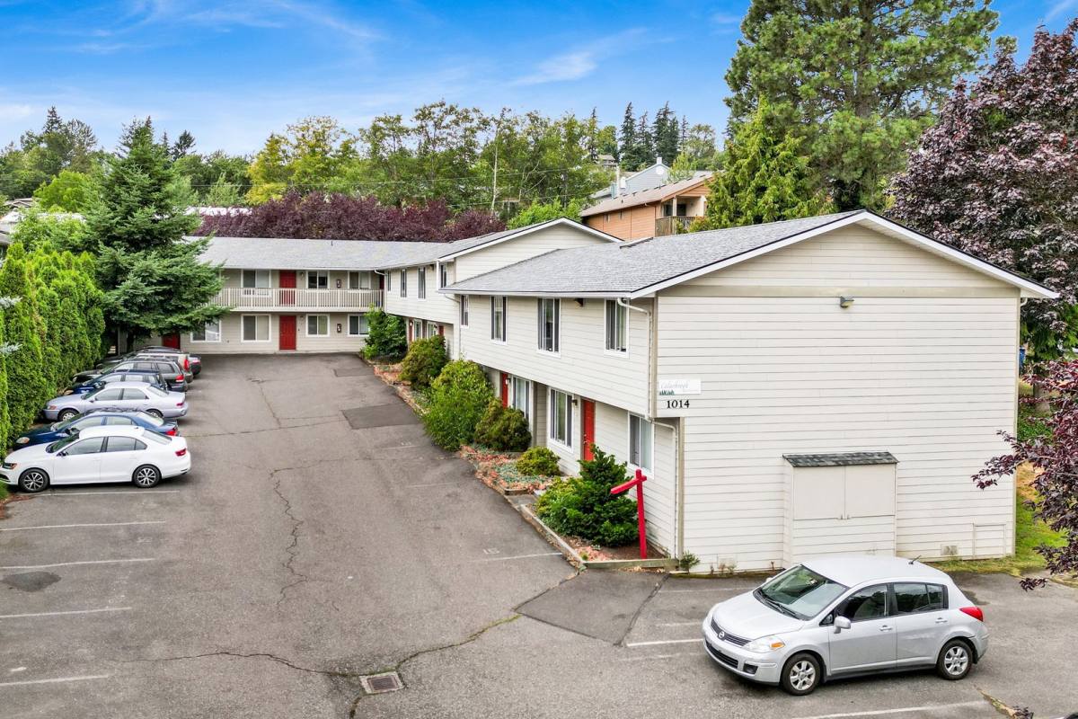 Apartment for rent at 1014 23rd St, Bellingham, WA 98225