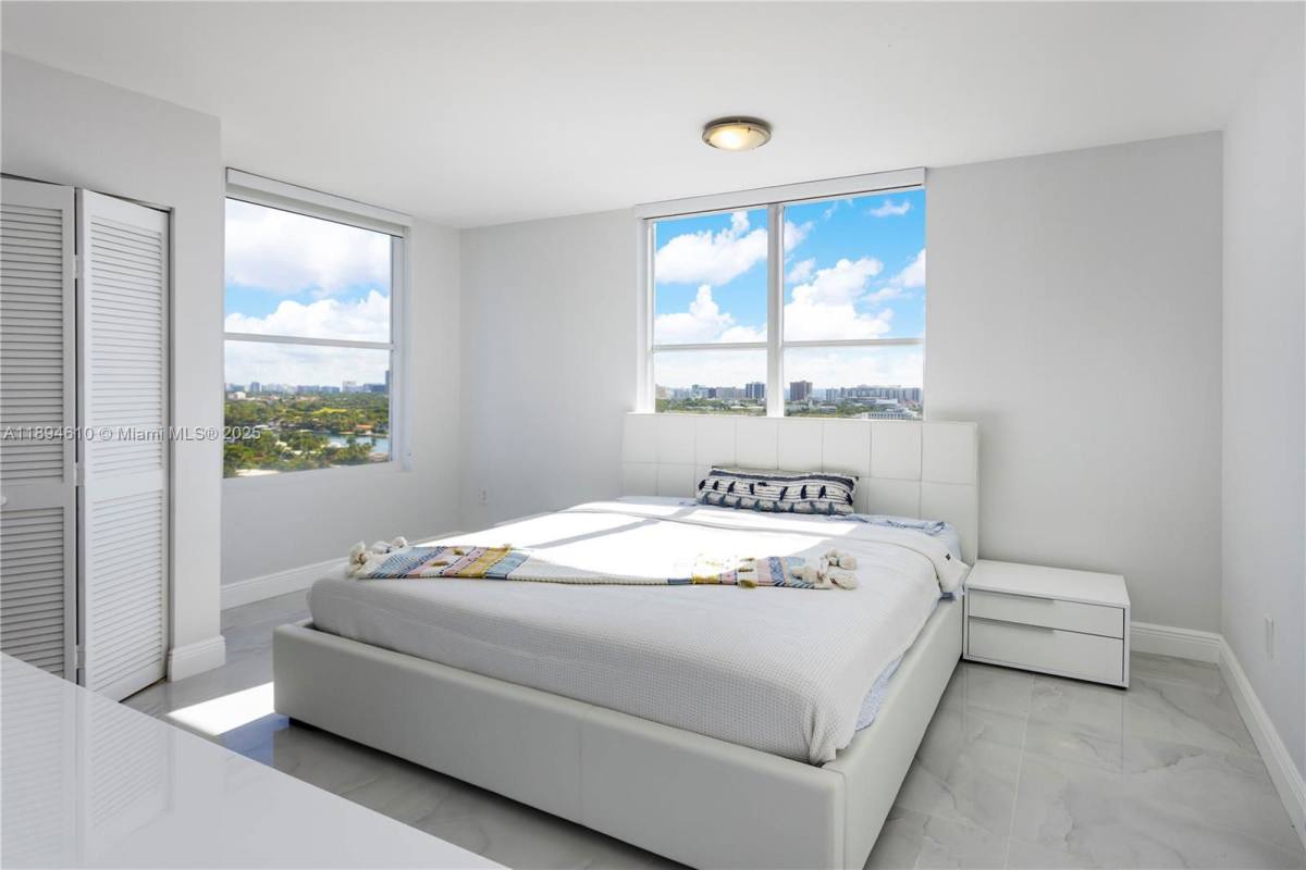Apartment for rent at 1800 Sunset Harbour Dr, Miami Beach, FL 33139
