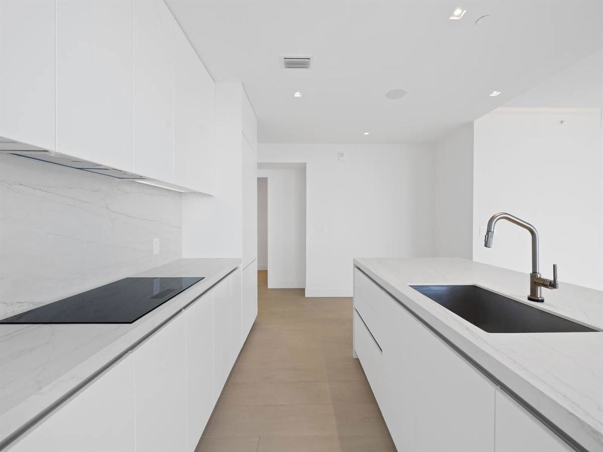 Apartment for rent at 700 NE 24th St, Miami, FL 33137