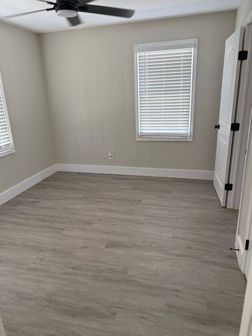 Apartment for rent at 813 & 825 E Carson St, San Antonio, TX 78208