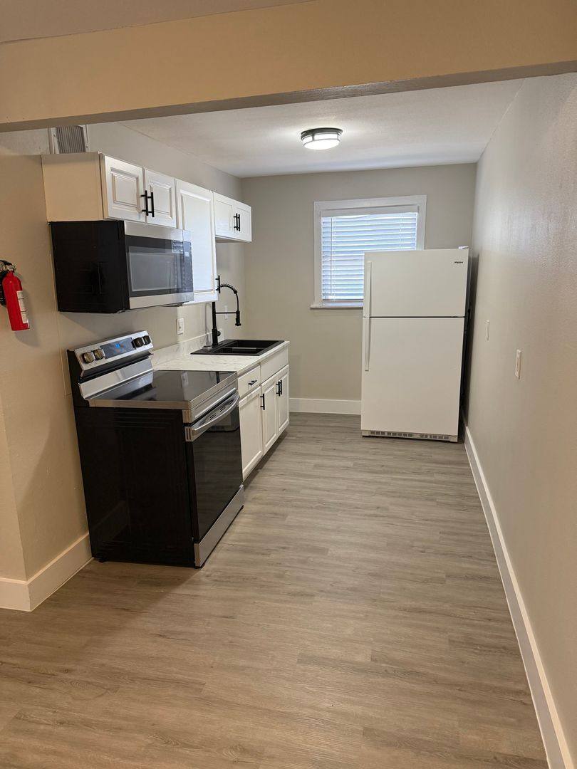 Apartment for rent at 813 & 825 E Carson St, San Antonio, TX 78208
