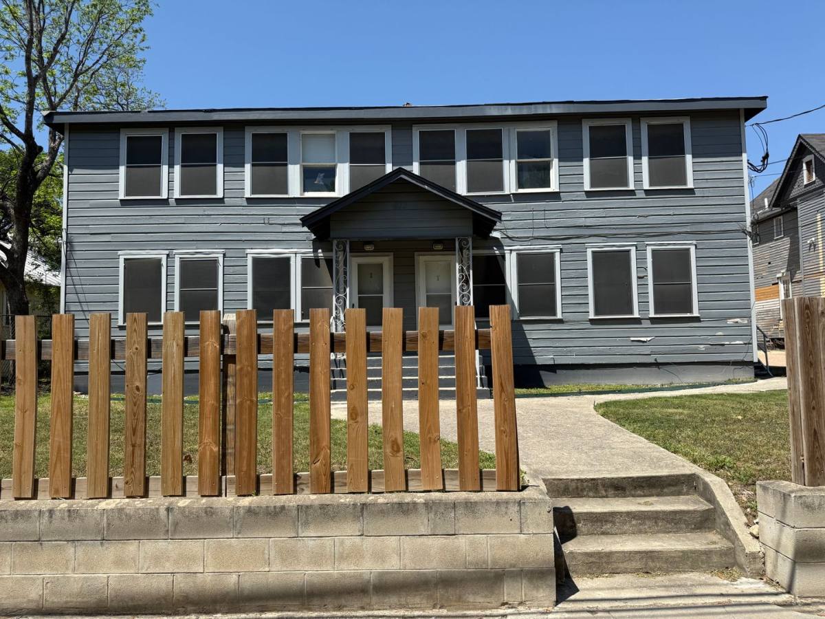 Apartment for rent at 813 & 825 E Carson St, San Antonio, TX 78208