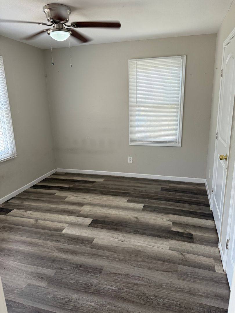 Apartment for rent at 813 & 825 E Carson St, San Antonio, TX 78208