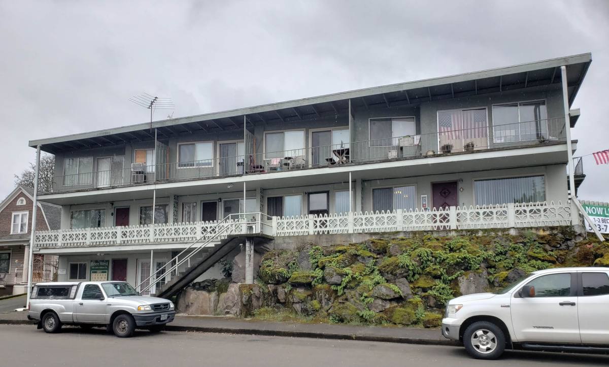 Apartment for rent at 920 John Adams St, Oregon City, OR 97045