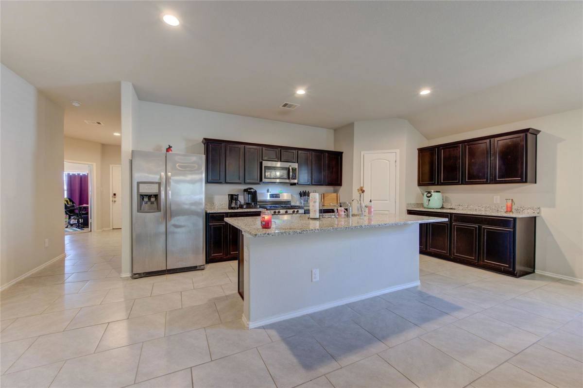 House for rent at 23726 Bluewood Trace, Tomball, TX 77375