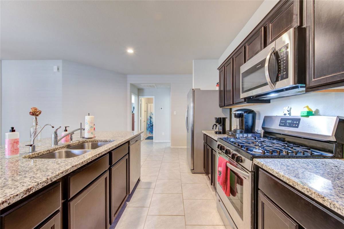 House for rent at 23726 Bluewood Trace, Tomball, TX 77375