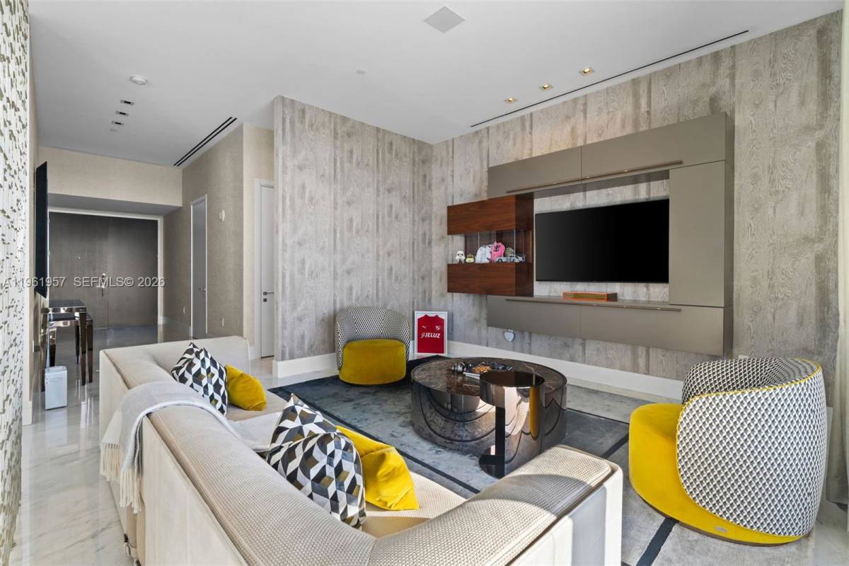 Condo for rent at 17141 Collins Ave #3002, North Miami Beach, FL 33160
