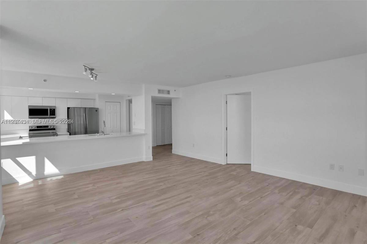 Apartment for rent at 650 W Ave #2001, Miami Beach, FL 33139