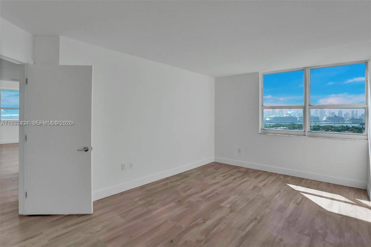 Apartment for rent at 650 W Ave #2001, Miami Beach, FL 33139