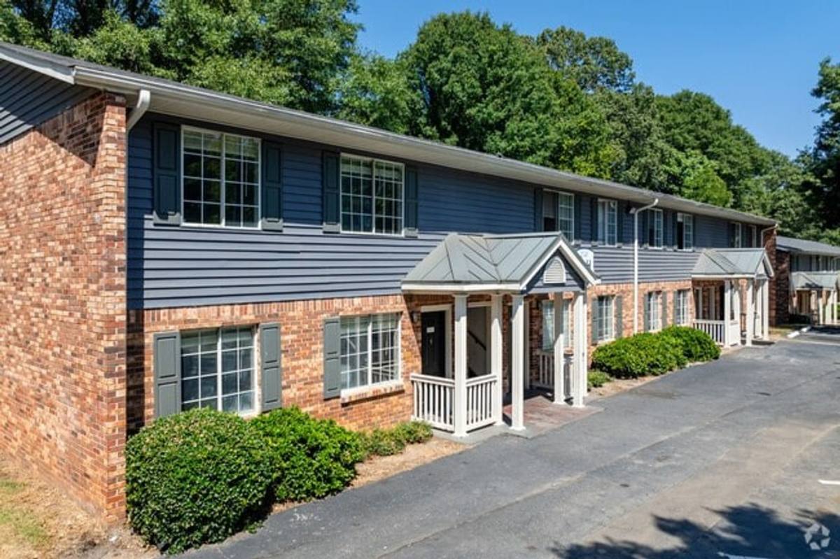 Apartment for rent at 1900 Stanton Delowe Dr, Atlanta, GA 30344