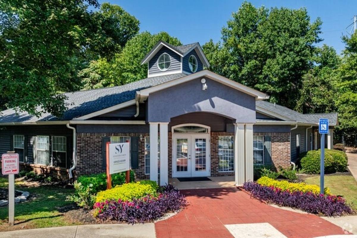 Apartment for rent at 1900 Stanton Delowe Dr, Atlanta, GA 30344