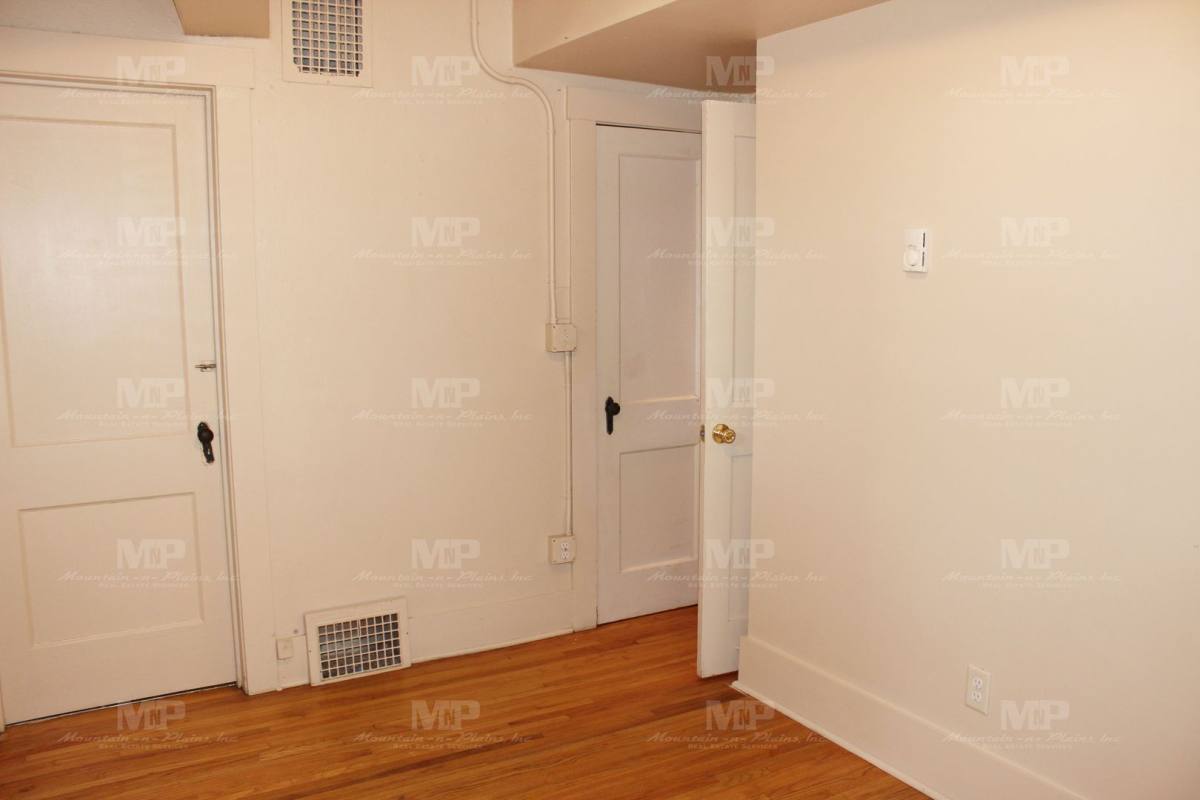 Townhouse for rent at 322 1 2 W Laurel St, Fort Collins, CO 80521