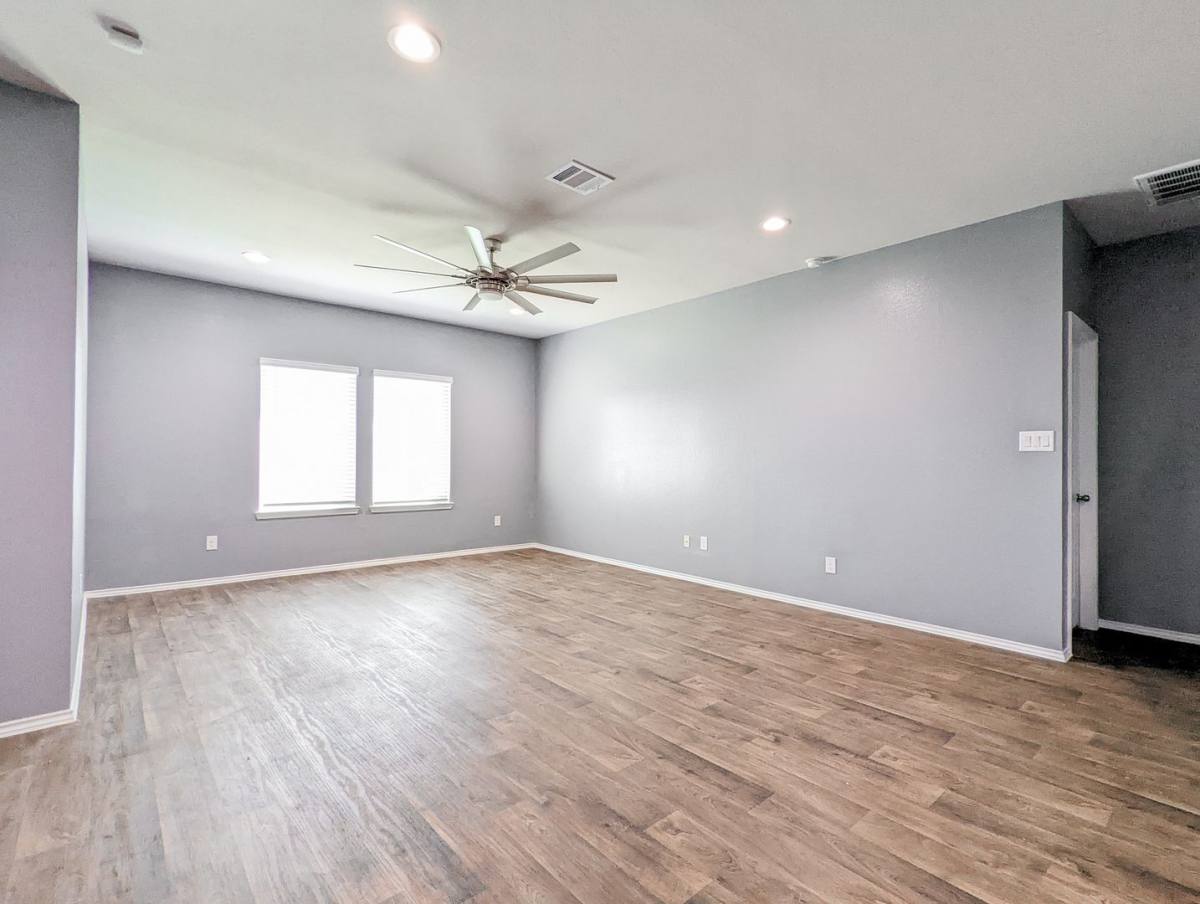 House for rent at 14541 Montclair Way, Magnolia, TX 77354