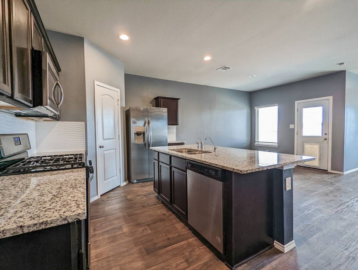 House for rent at 14541 Montclair Way, Magnolia, TX 77354
