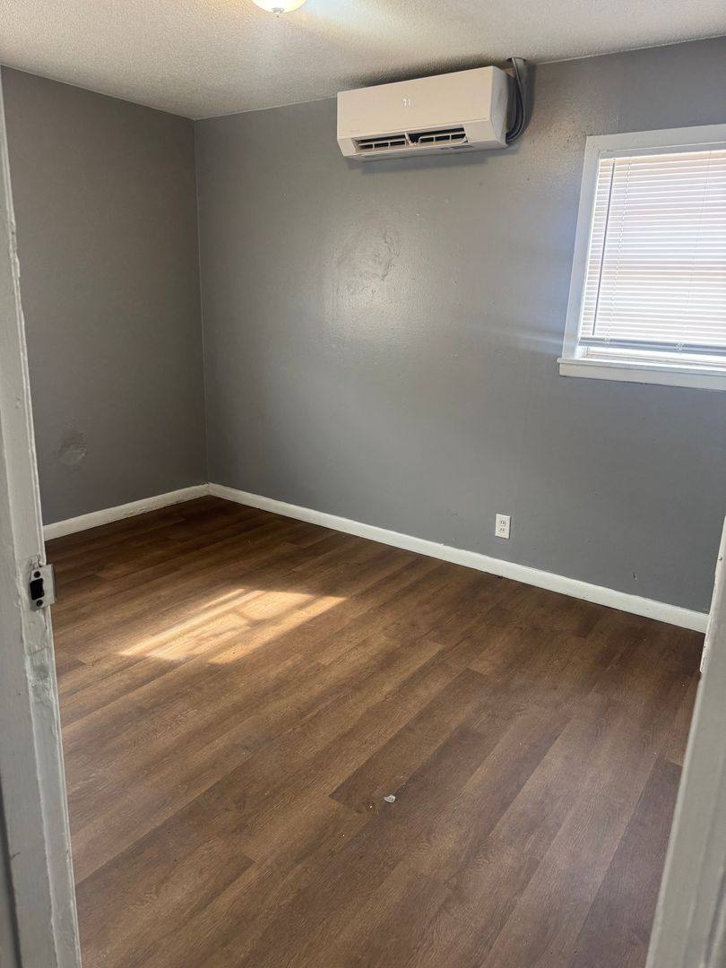 Apartment for rent at 611 N Mirror St, Amarillo, TX 79107