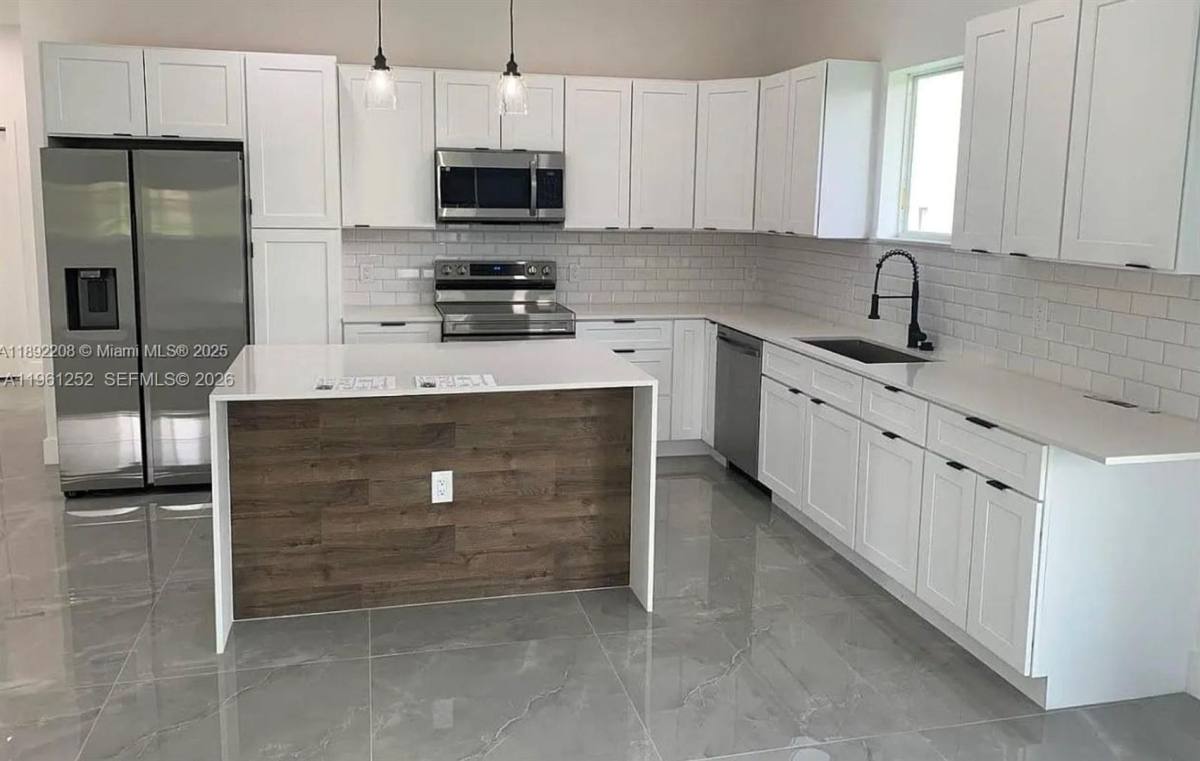 House for rent at 655 NW 24th Ave, Fort Lauderdale, FL 33311