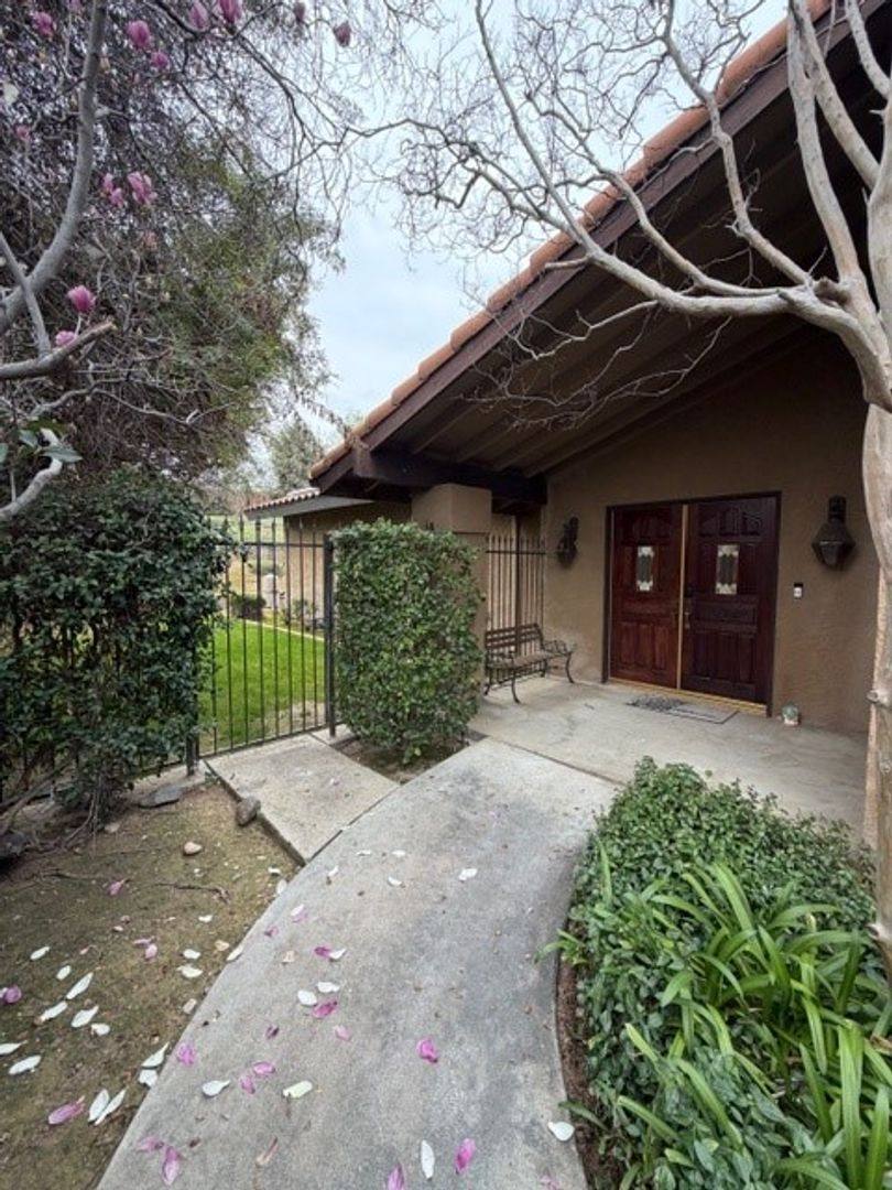 House for rent at 3428 Eastview Court, Bakersfield, CA 93306