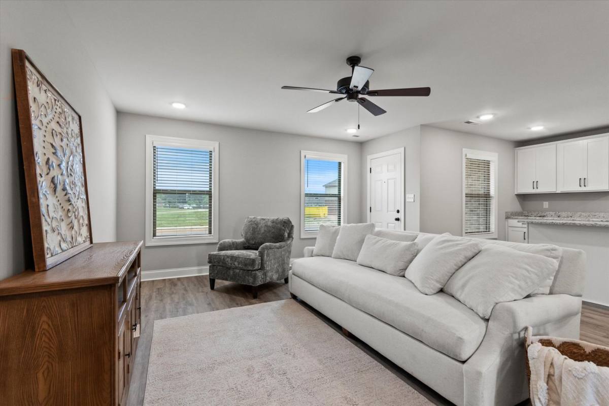 Townhouse for rent at 16129 Cohen Dr, Athens, AL 35611