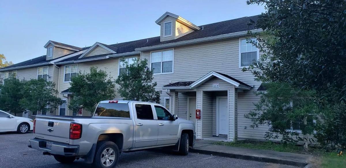 Apartment for rent at 6324 Kimberly Lane, Jacksonville, FL 32210