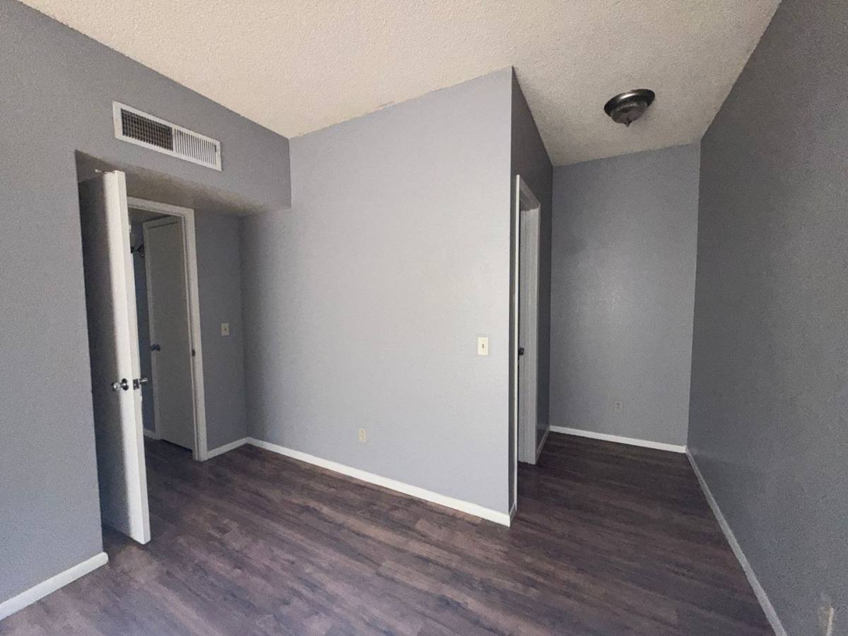Apartment for rent at 2839 E Le Marche Ave, Phoenix, AZ 85032