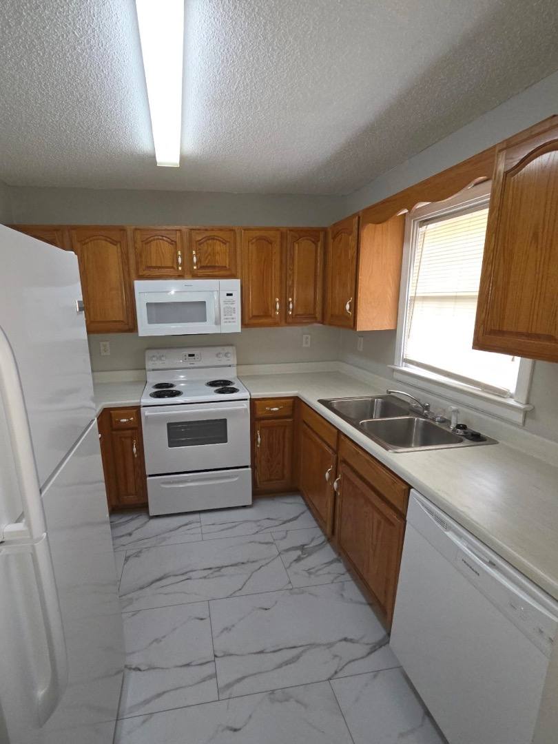 Townhouse for rent at 716 King Springs Rd, Johnson City, TN 37601