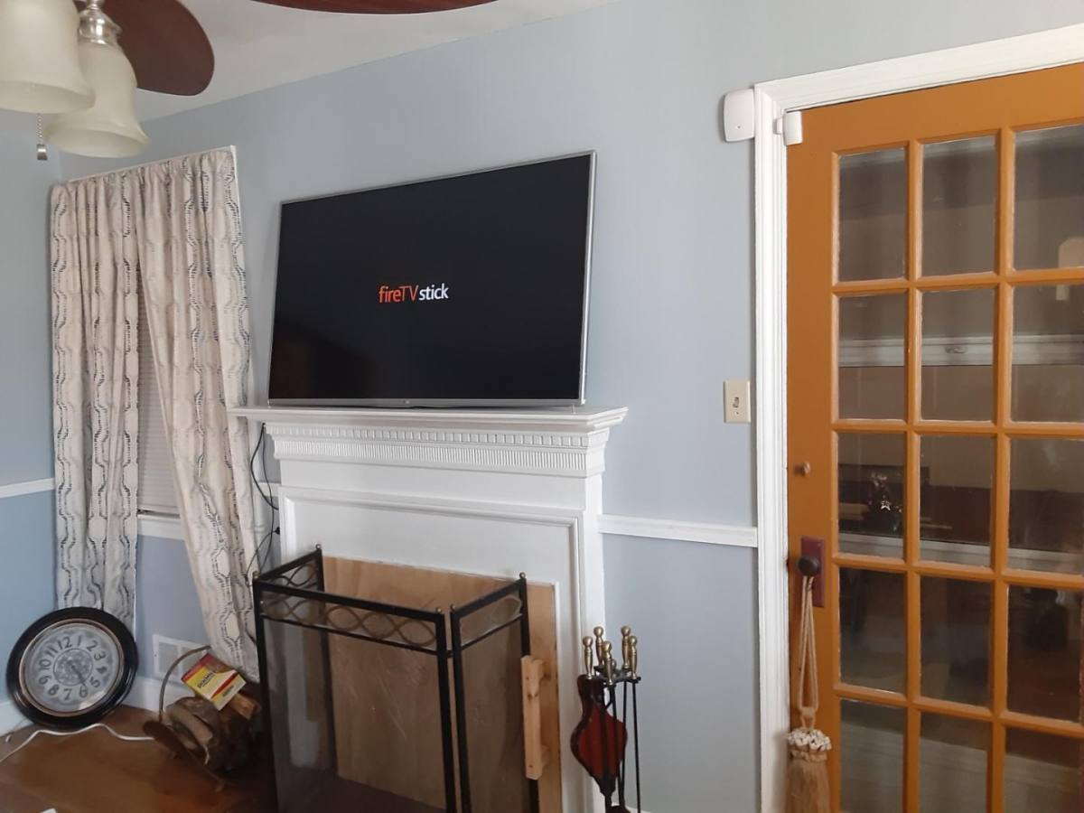 Apartment for rent at 2707 Fairlawn St #1, Temple Hills, MD 20748