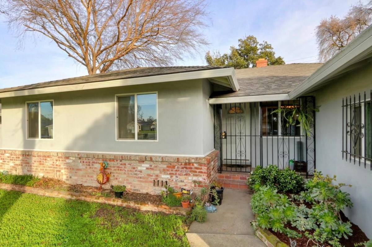 House for rent at 2081 Wakefield Way, Sacramento, CA 95822